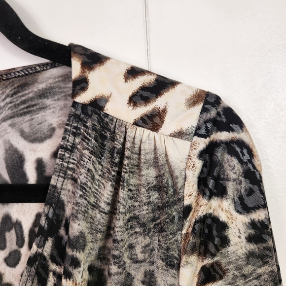 Frank Lyman Animal Print V-Neck Wrap Top Stretchy 3/4 Sleeves Size 6 Sexy Dressy - Picture 4 of 10
